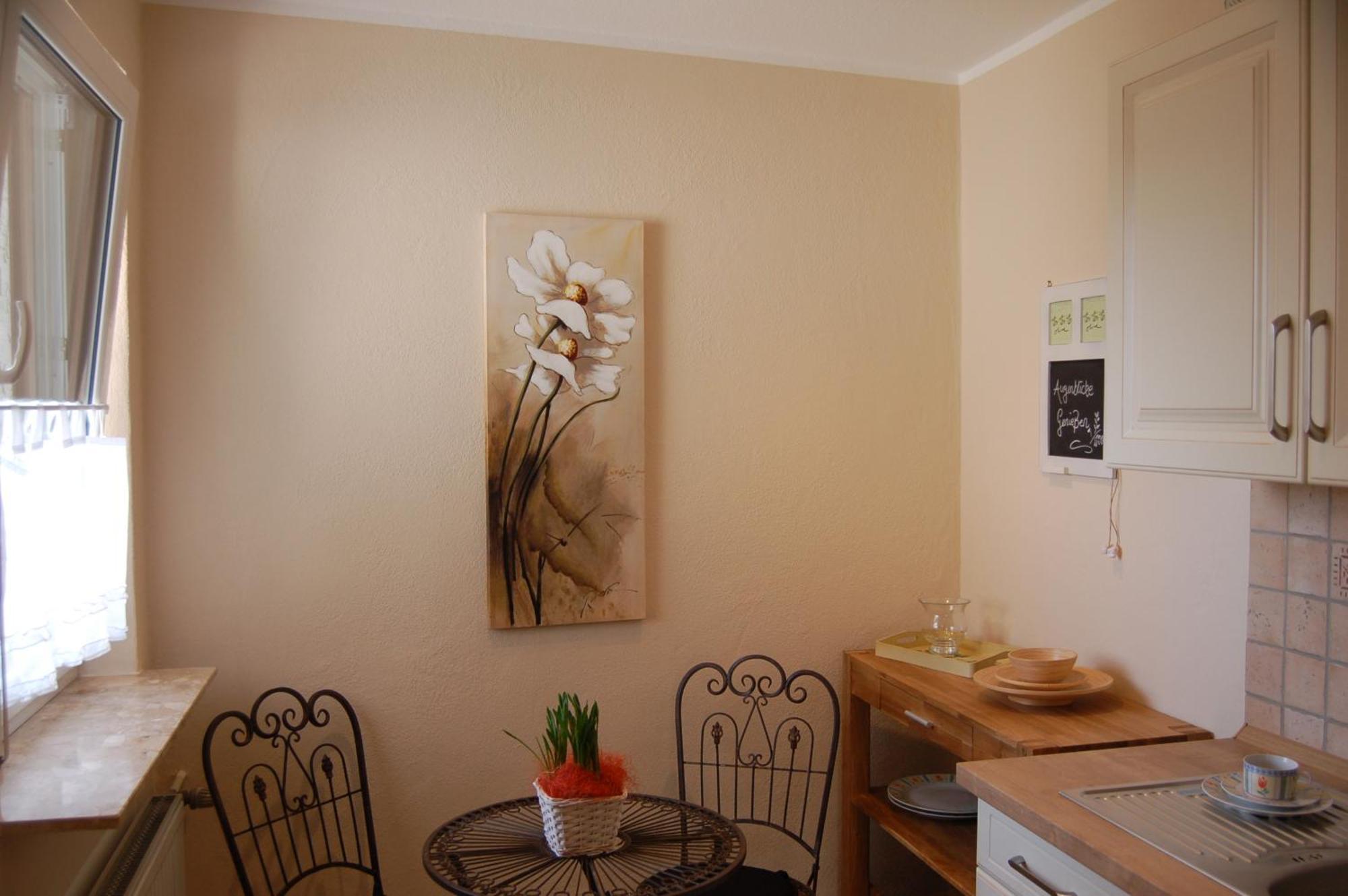Hotel-Ferienwohnungen Cafe Maarblick Schalkenmehren Rum bild