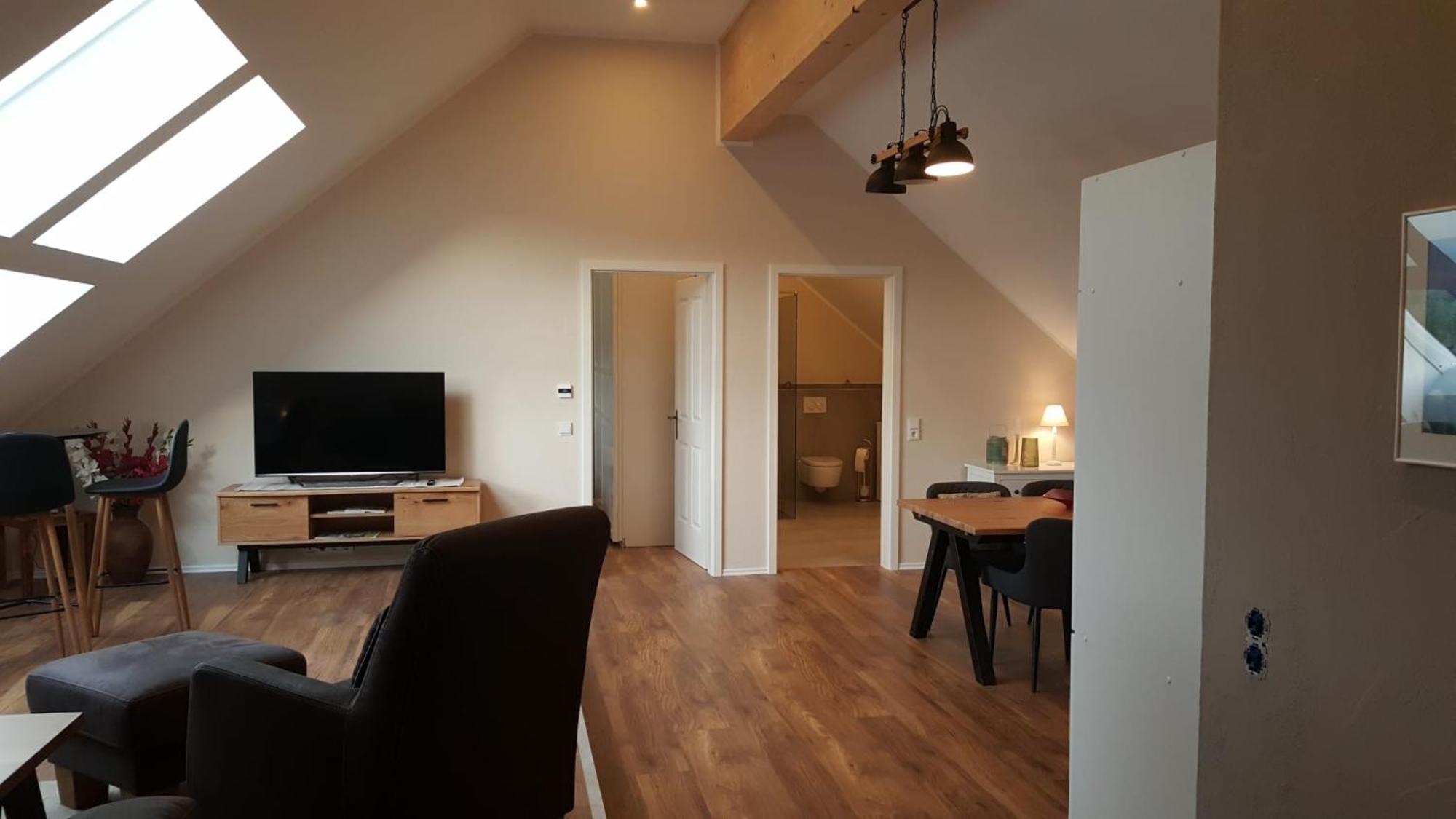 Hotel-Ferienwohnungen Cafe Maarblick Schalkenmehren Exteriör bild
