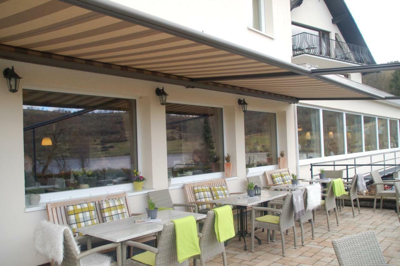 Hotel-Ferienwohnungen Cafe Maarblick Schalkenmehren Exteriör bild